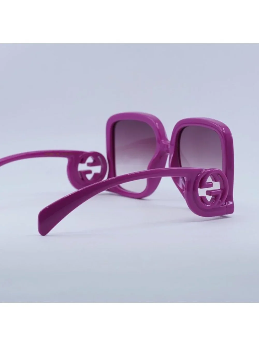 Gucci GG1326S 004 Sunglasses Fuchsia Square Frame, Violet Gradient Lenses